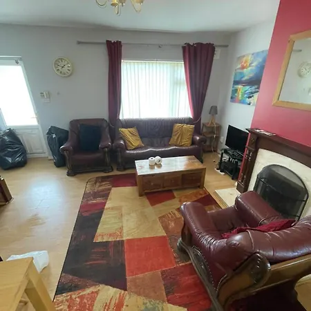 Spacious 4bed Duplex In Newcastle