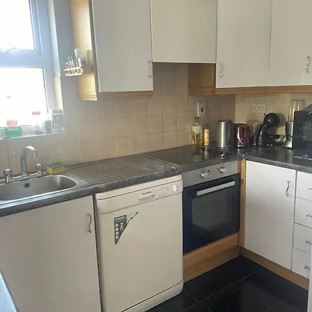Spacious 4bed Duplex In Newcastle