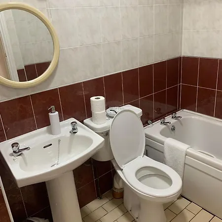 아파트 Spacious 4bed Duplex In Newcastle 골웨이