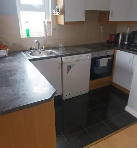 Spacious 4Bed Duplex In Newcastle Galway City 公寓
