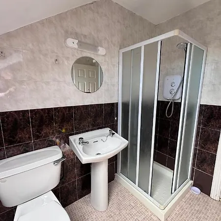 Apartament Spacious 4bed Duplex In Newcastle *