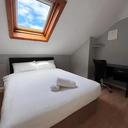 Apartament Spacious 4bed Duplex In Newcastle *